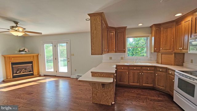 132 BUCKINGHAM DR, Chambersburg, PA 17201