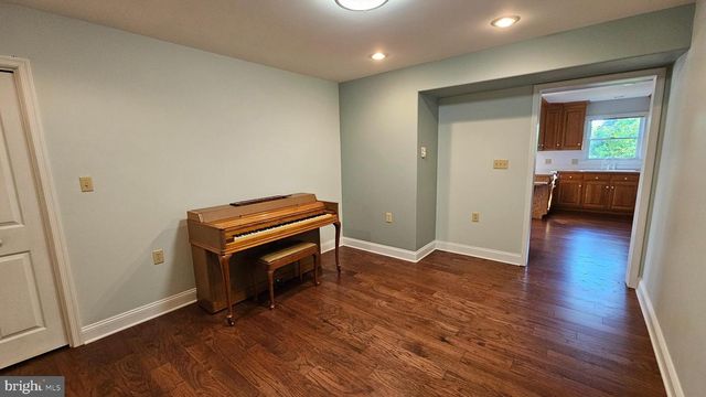 132 BUCKINGHAM DR, Chambersburg, PA 17201