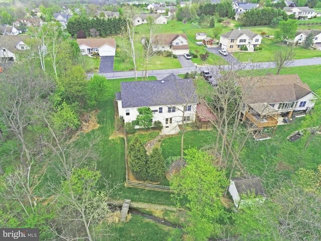 132 BUCKINGHAM DR, Chambersburg, PA 17201