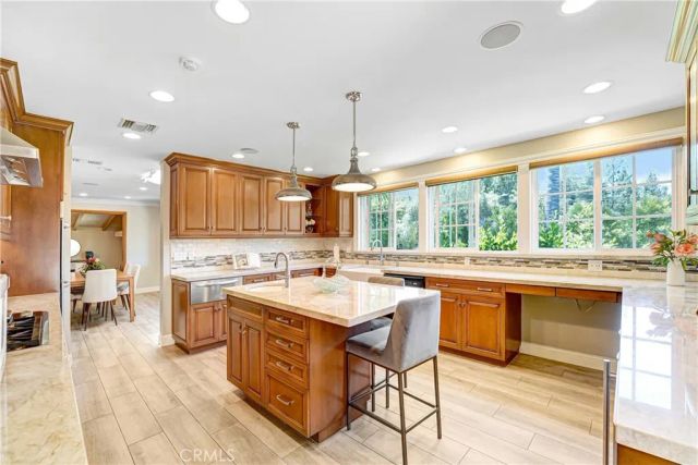 5062 Avenida Hacienda, Tarzana, CA 91356