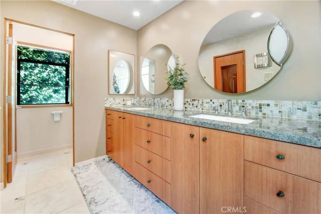 5062 Avenida Hacienda, Tarzana, CA 91356