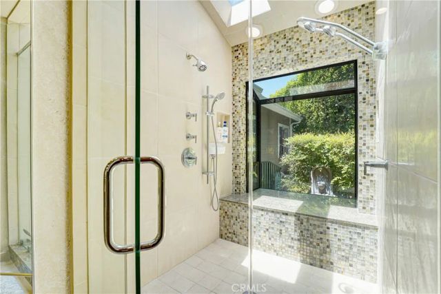 5062 Avenida Hacienda, Tarzana, CA 91356