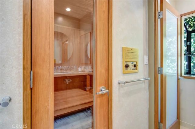 5062 Avenida Hacienda, Tarzana, CA 91356