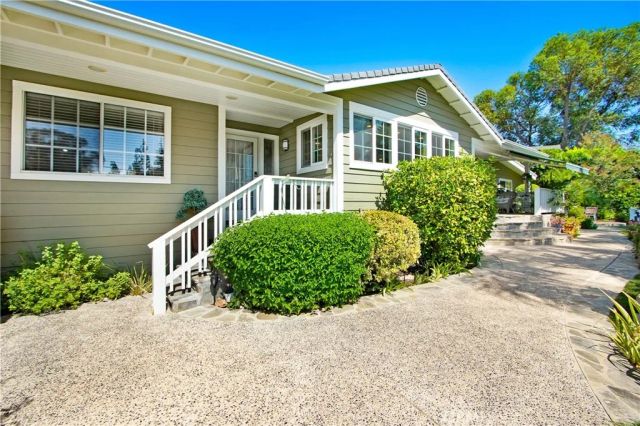 5062 Avenida Hacienda, Tarzana, CA 91356