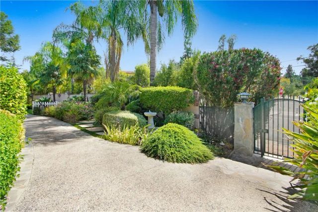 5062 Avenida Hacienda, Tarzana, CA 91356