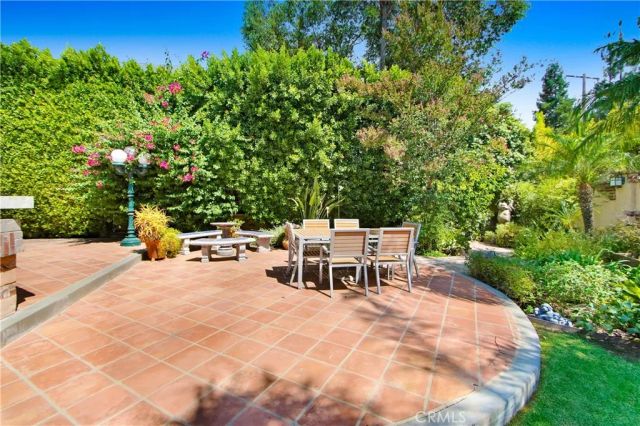 5062 Avenida Hacienda, Tarzana, CA 91356