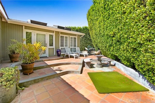 5062 Avenida Hacienda, Tarzana, CA 91356