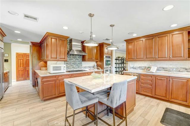 5062 Avenida Hacienda, Tarzana, CA 91356