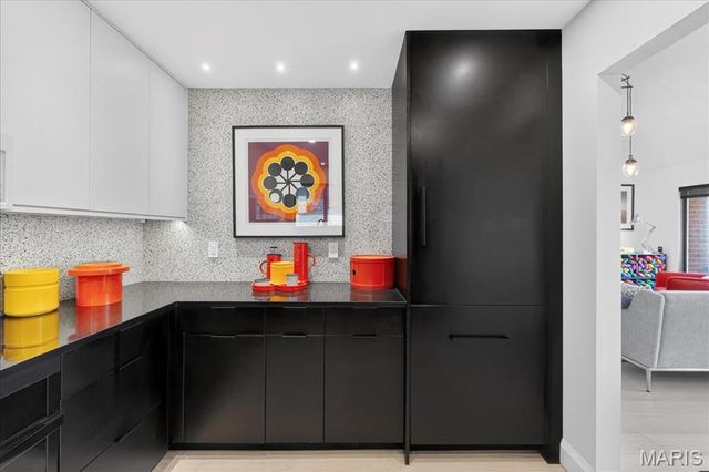 5567 Waterman Boulevard B, St Louis, MO 63112