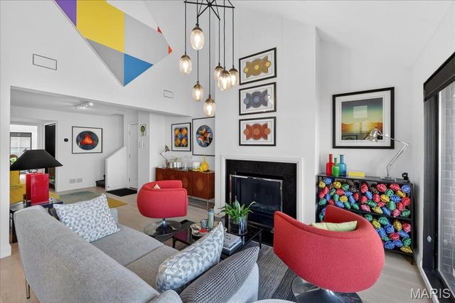 5567 Waterman Boulevard B, St Louis, MO 63112