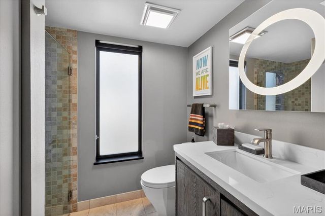 5567 Waterman Boulevard B, St Louis, MO 63112