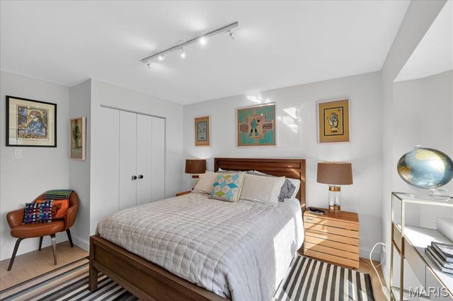 5567 Waterman Boulevard B, St Louis, MO 63112