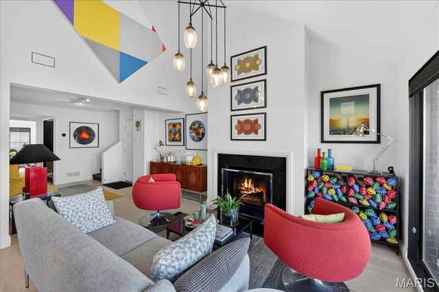 5567 Waterman Boulevard B, St Louis, MO 63112