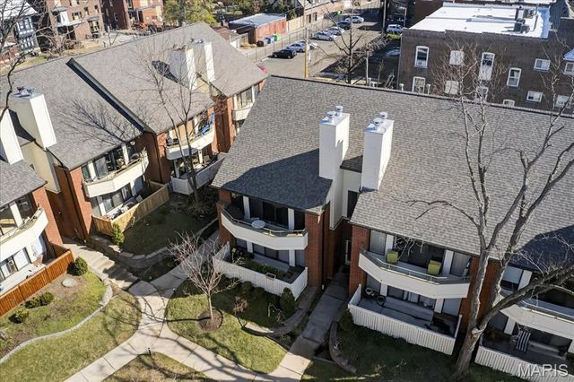 5567 Waterman Boulevard B, St Louis, MO 63112