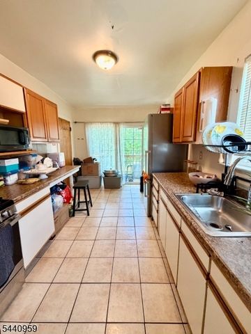 115 Chestnut Ave, Irvington Twp., NJ 07111