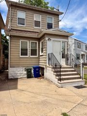 115 Chestnut Ave, Irvington Twp., NJ 07111
