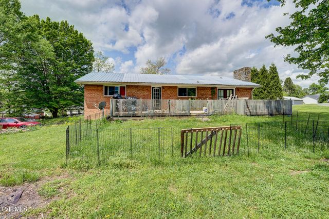 166-178 Gray Station Road, Johnson City, TN 37615