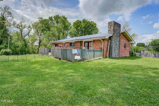 166-178 Gray Station Road, Johnson City, TN 37615