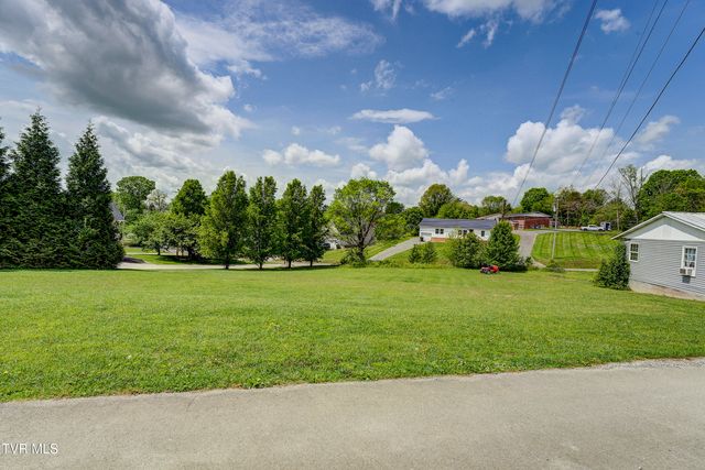 166-178 Gray Station Road, Johnson City, TN 37615