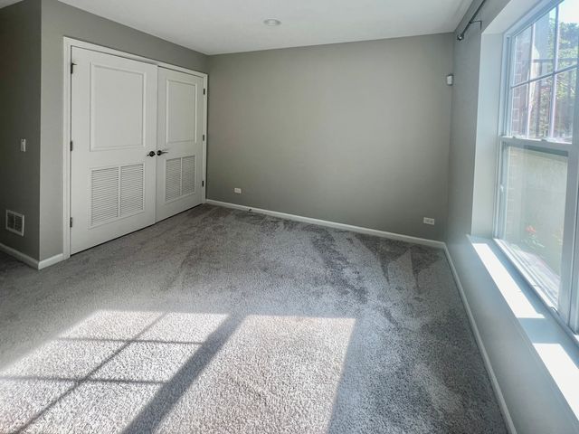 828 Center Street, Des Plaines, IL 60016