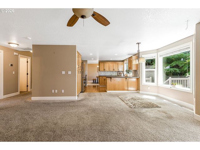 12605 Nw 33RD Ave, Vancouver, WA 98685