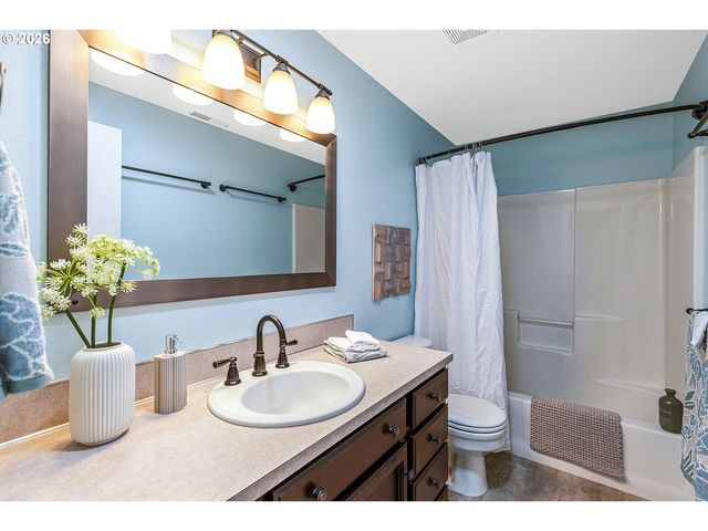12605 Nw 33RD Ave, Vancouver, WA 98685