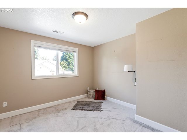 12605 Nw 33RD Ave, Vancouver, WA 98685