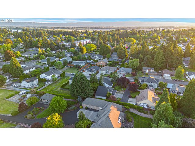 12605 Nw 33RD Ave, Vancouver, WA 98685