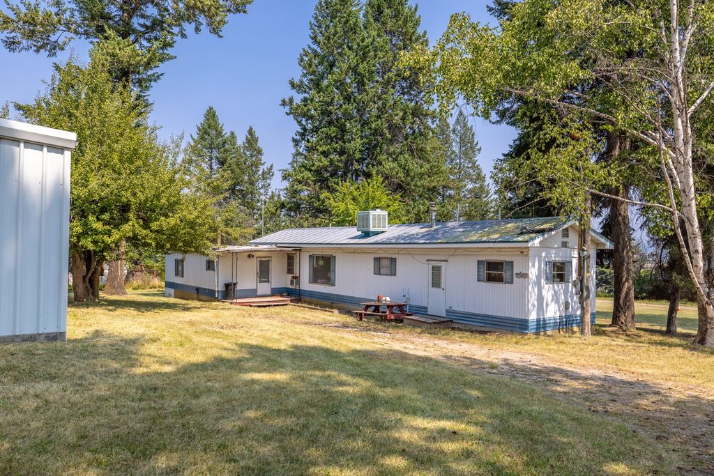 119 Maxine Drive, Lakeside, MT 59922 photo 2