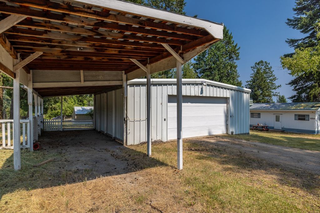 119 Maxine Drive, Lakeside, MT 59922 photo 3