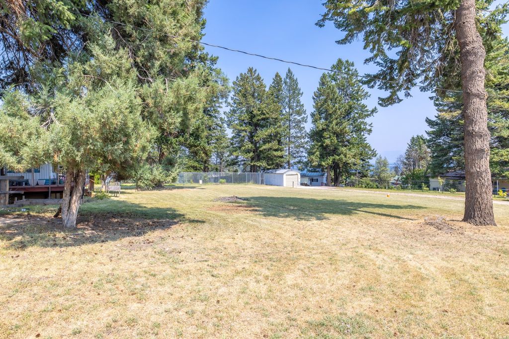 119 Maxine Drive, Lakeside, MT 59922 photo 4