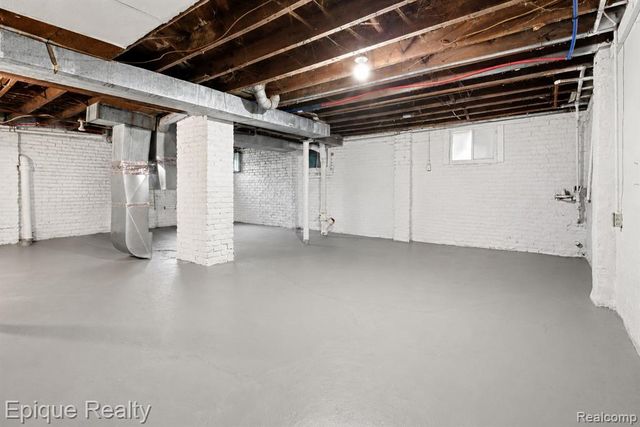 5045 Fairview Street, Detroit, MI 48213