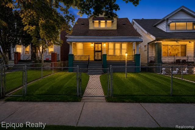 5045 Fairview Street, Detroit, MI 48213