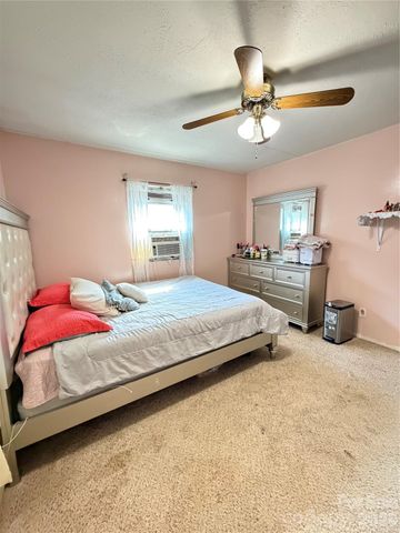 112 Academy Avenue NW, Concord, NC 28025