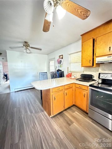 112 Academy Avenue NW, Concord, NC 28025
