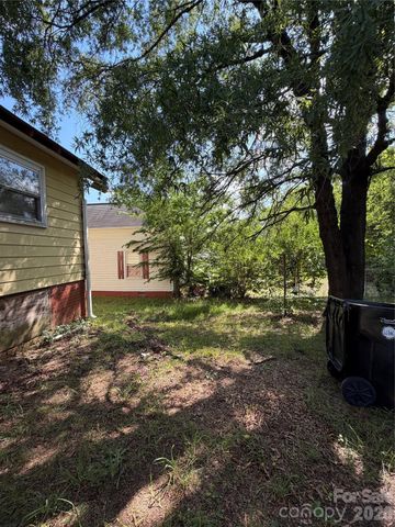 112 Academy Avenue NW, Concord, NC 28025