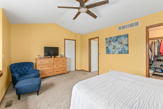 3134 SW Prairie View Road, Ankeny, IA 50023