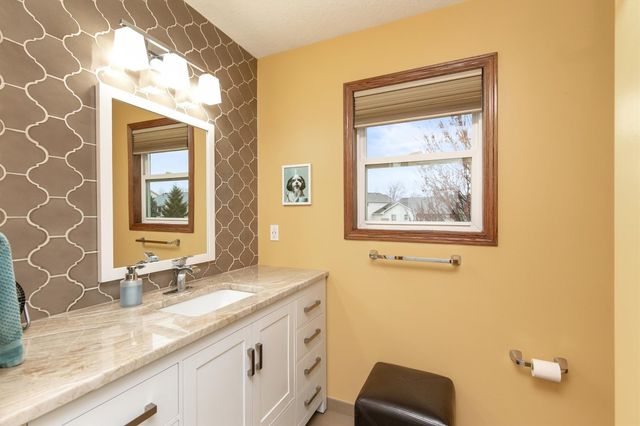 3134 SW Prairie View Road, Ankeny, IA 50023