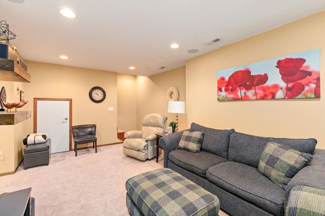 3134 SW Prairie View Road, Ankeny, IA 50023