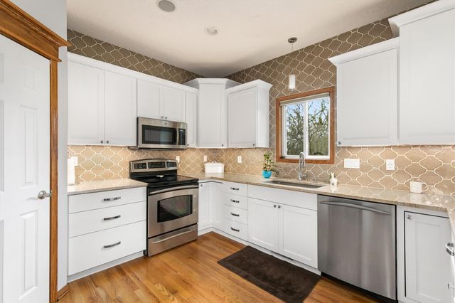 3134 SW Prairie View Road, Ankeny, IA 50023