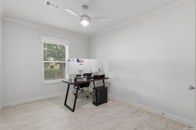 670 Nickerson Farms Rd, Seguin, TX 78155