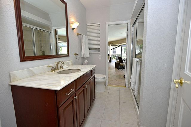 19 Dunbar Road, Palm Beach Gardens, FL 33418
