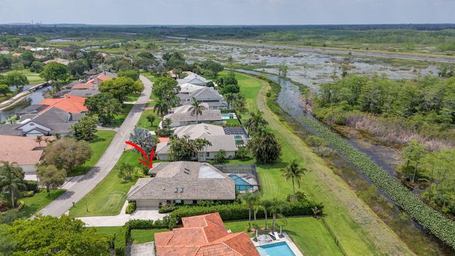 19 Dunbar Road, Palm Beach Gardens, FL 33418