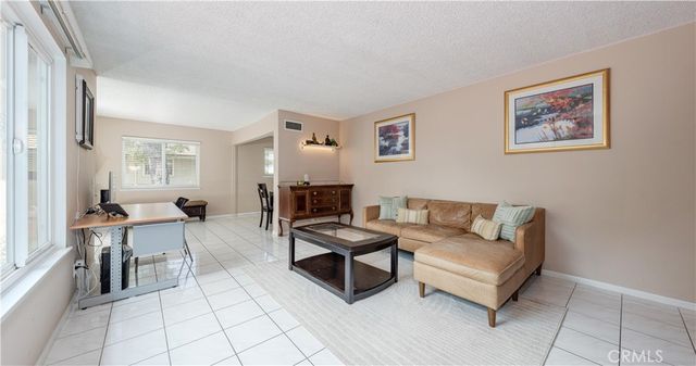 13875 La Jolla Plaza, Garden Grove, CA 92844