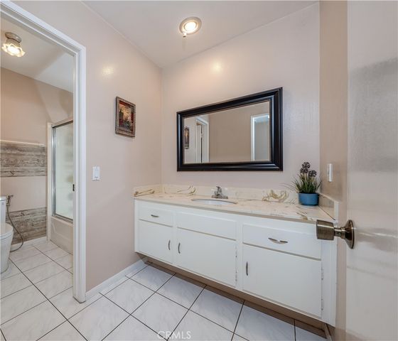 13875 La Jolla Plaza, Garden Grove, CA 92844