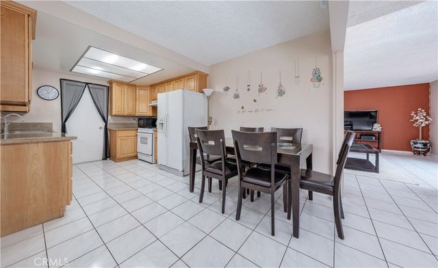 13875 La Jolla Plaza, Garden Grove, CA 92844
