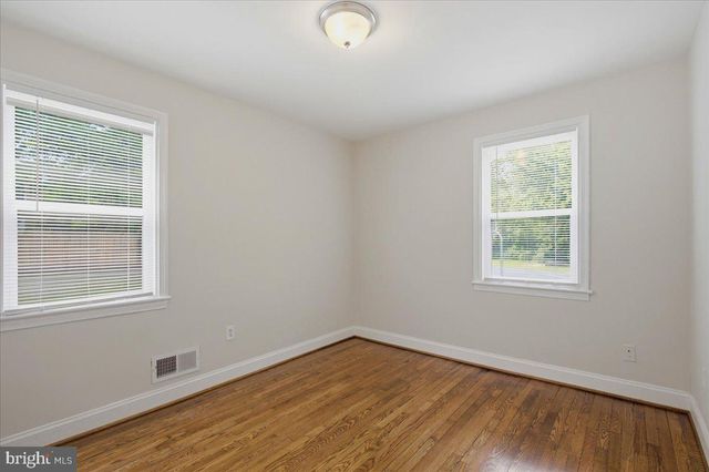 5715 BUGLER ST, Capitol Heights, MD 20743