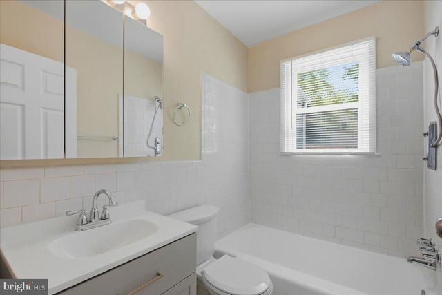 5715 BUGLER ST, Capitol Heights, MD 20743