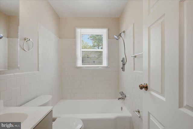 5715 BUGLER ST, Capitol Heights, MD 20743