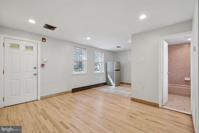 1183 S 13TH ST, Philadelphia, PA 19147